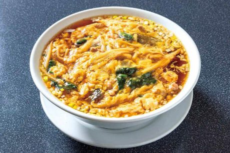 東京からもファンが訪ねる歴史と伝統の味。鯖江市・九龍飯店の「九龍めん」【ローカル食遺産】