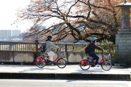 電動自転車で巡る“石の旅”。日本遺産「福井・勝山 石がたり」サイクリングガイドがいよいよスタート!