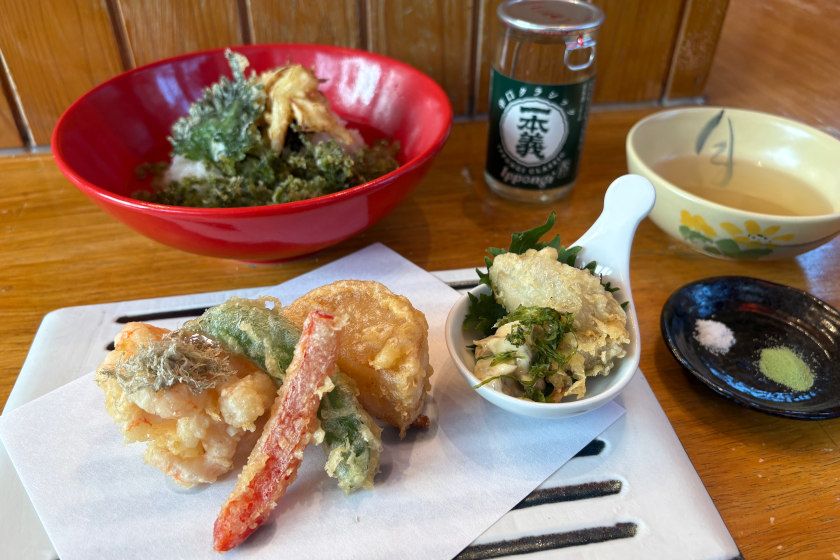 【新店】あわら湯の町・湯けむり横丁に「天ぷら たかさか」誕生。福井食材×サクッと衣の揚げたてを気軽に。