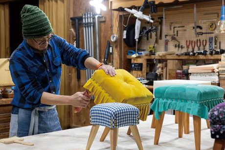 毎日腰かけて、ホッとできる居場所を。職人が仕立てる唯一無二の椅子が見つかる永平寺町「Terrace_co-vo（てらすこーぼ）」