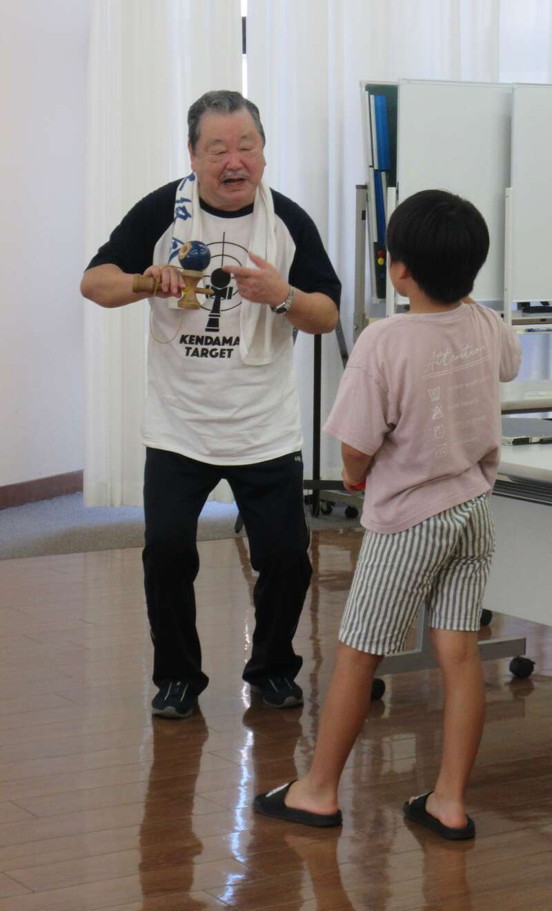 これき達人クラブ「けん玉にチャレンジ！」 メイン画像