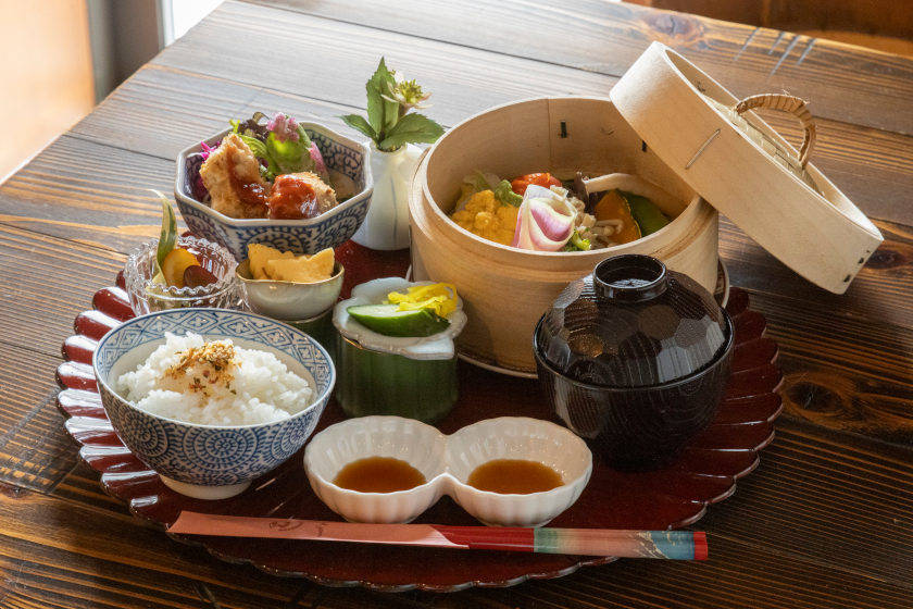 【新店】三国に癒やしカフェ「CHAMA NO OMOTENASHI（ちゃまのおもてなし）」誕生。発酵ランチとお花スイーツでほっとひと息。