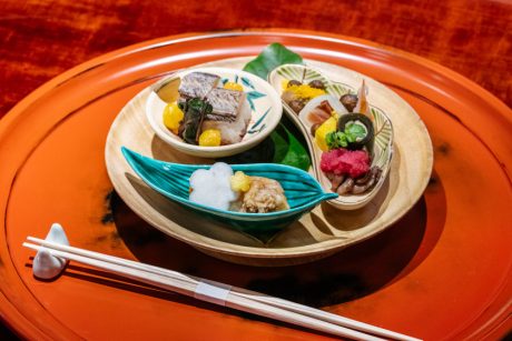 “三里四方”の若狭の恵みに敬意を込めた懐石料理。おおい町の「日本料理 崇（すう）」。