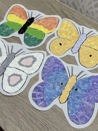 ちょうちょちぎりえ