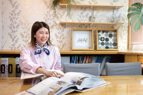 人との出会いを大切に、みんなが笑顔になる空間を。敦賀市・岩崎工務店の平野 カンナさん【嶺南こんにちは通信】