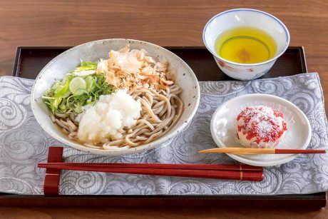 おろしそばと創作おはぎのお店 素っ花（そっか）